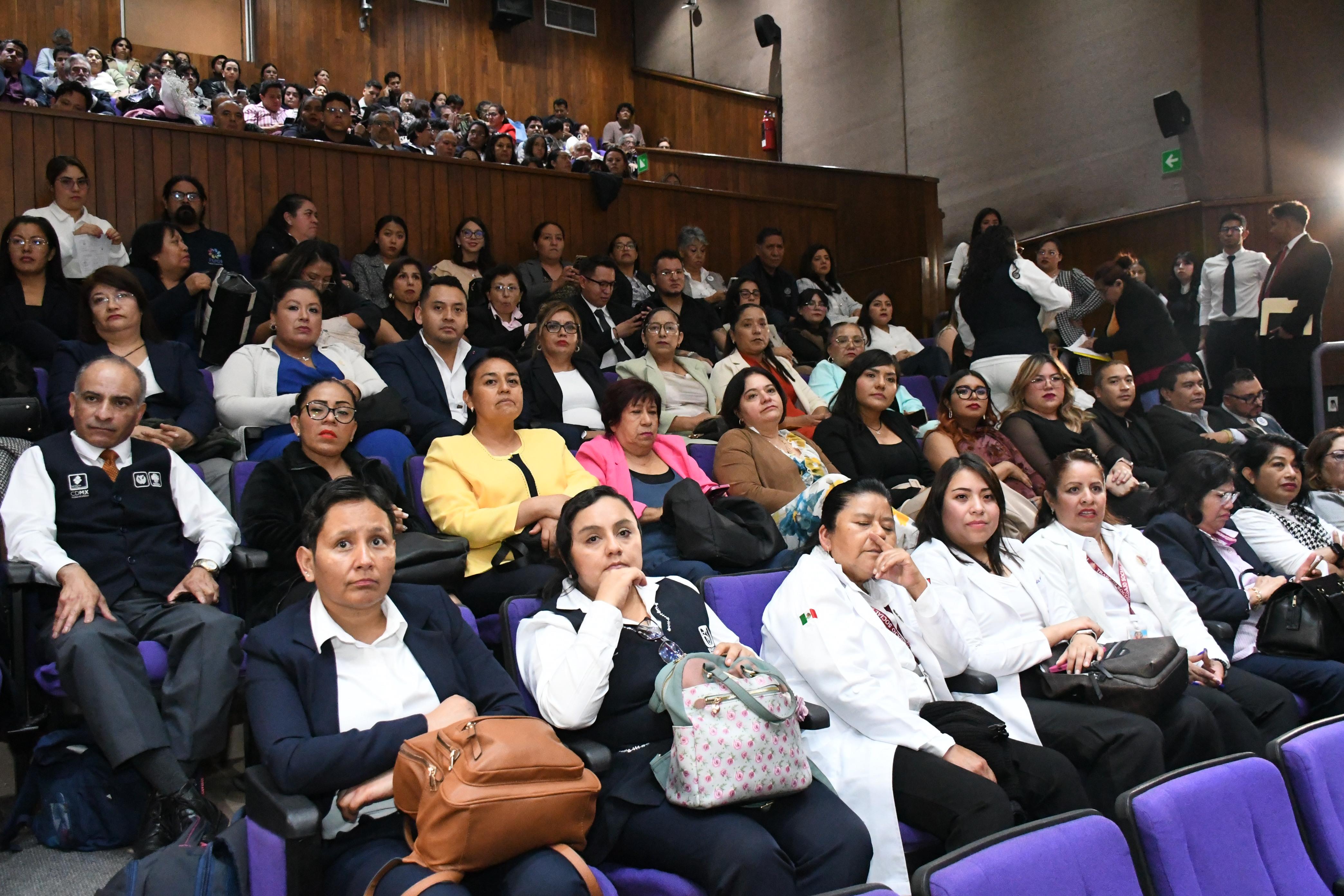  Entrega de Reconocimientos a Trabajadoras Sociales del ISSSTE, en la Escuela de Trabajo Social UNAM
